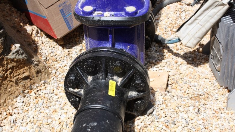 Hydrant connection with AGRU fixed flange.