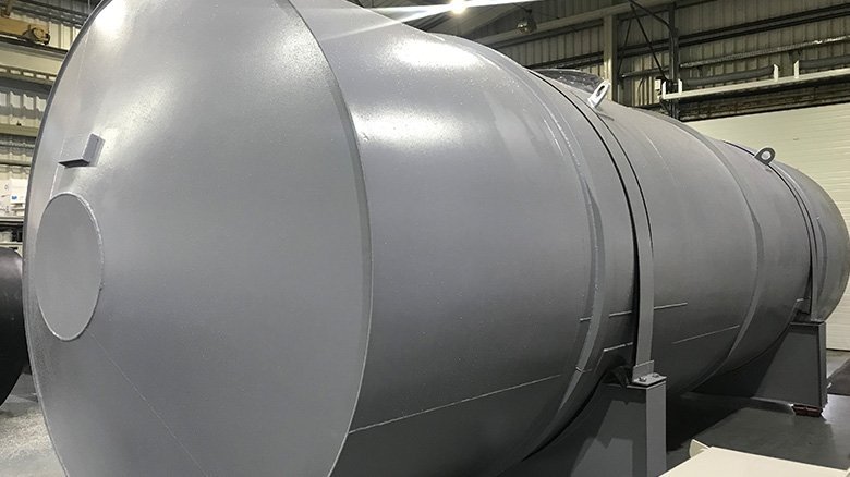 The completely lined steel tank was delivered to its owner on time.
