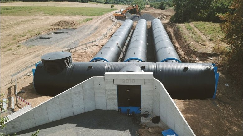 Profile pipes from FRANK work as containers.