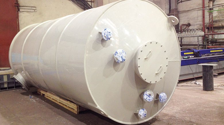 Fully finished storage tank incl. covered manhole
